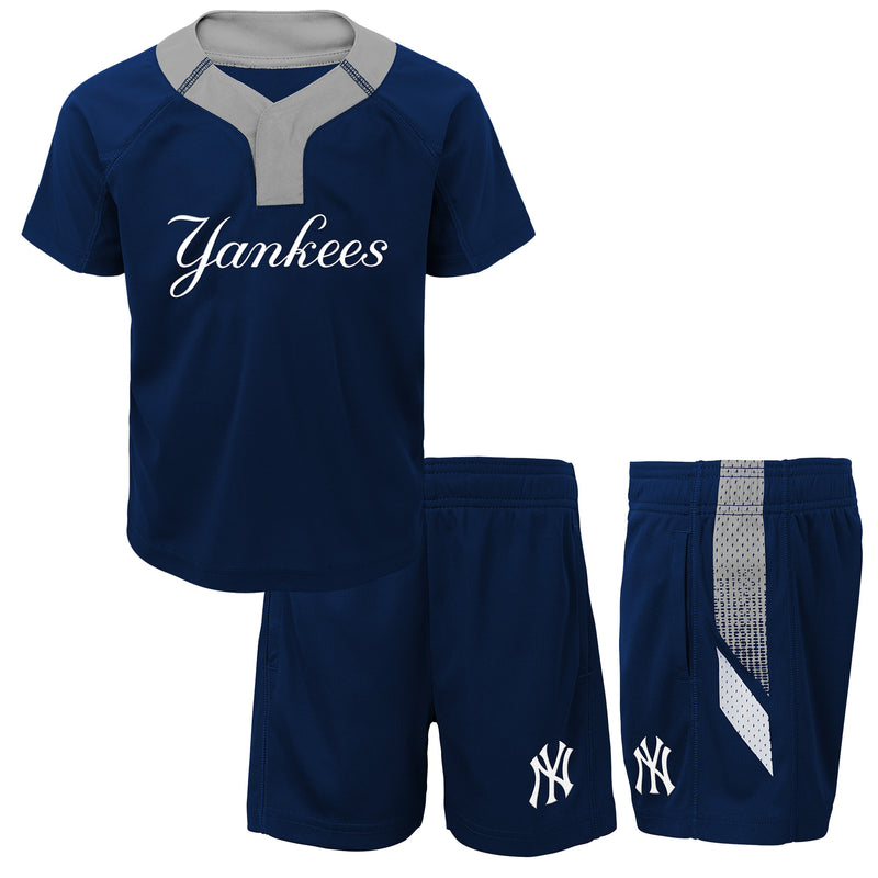 Yankees Boy Performance Shirt and Shorts Set